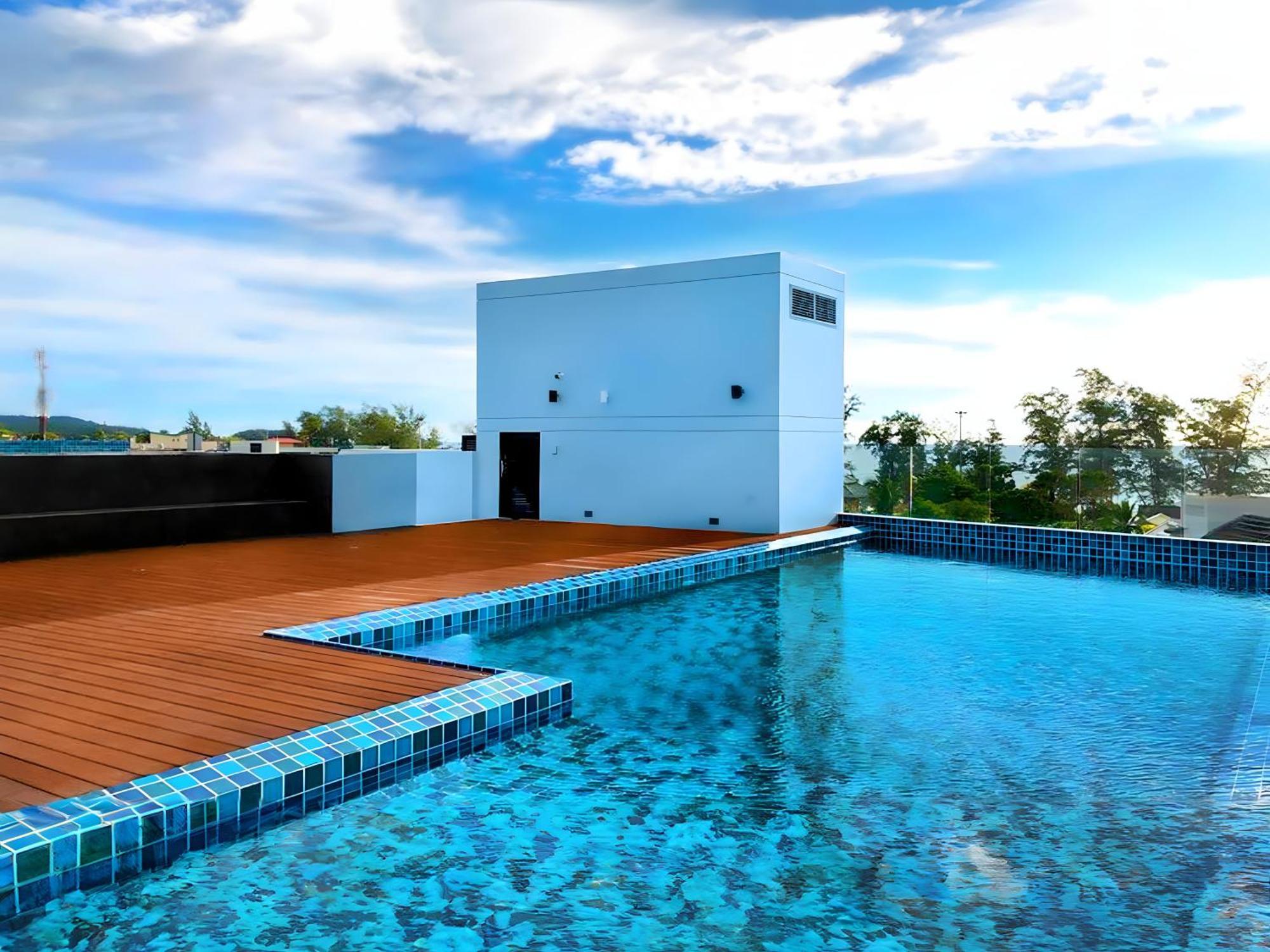 Phoenix Hotel Karon Beach Exterior photo