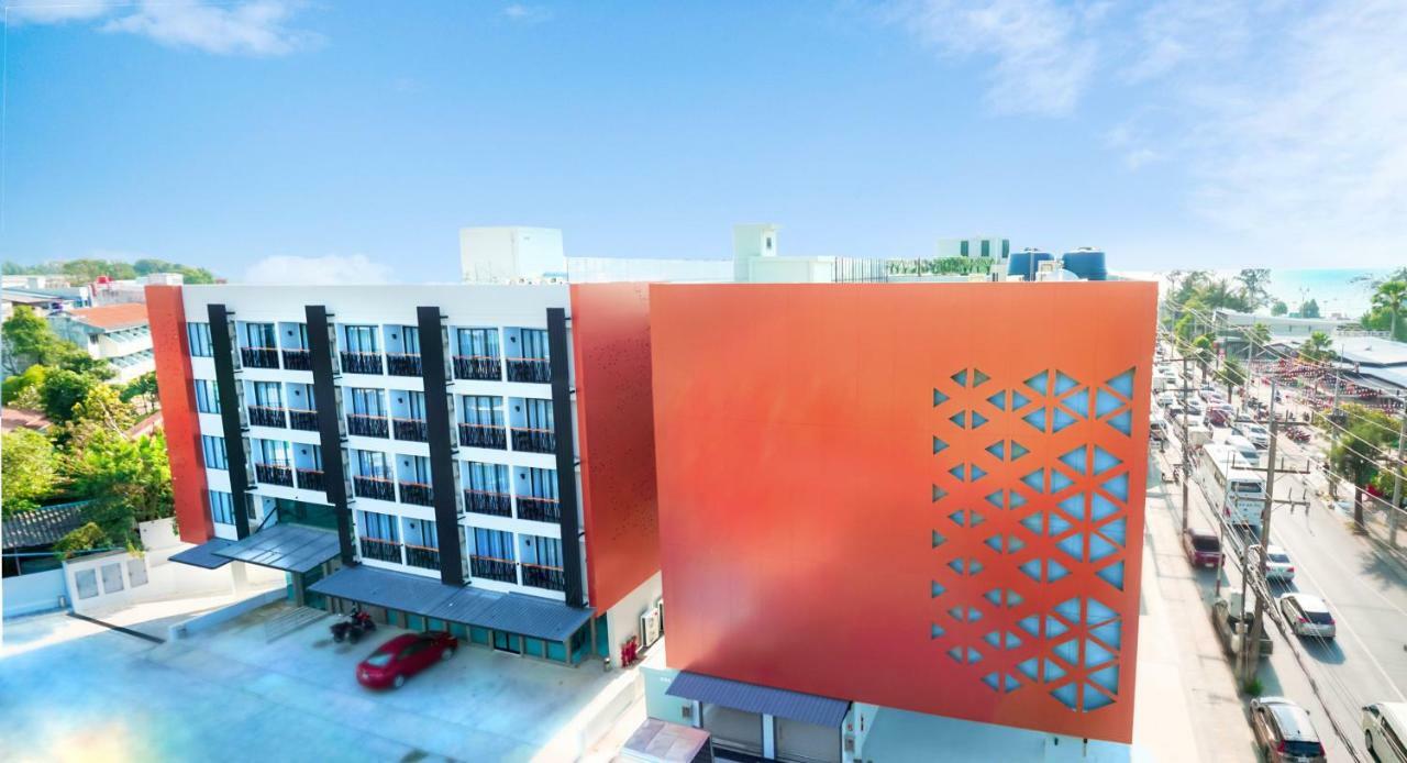 Phoenix Hotel Karon Beach Exterior photo